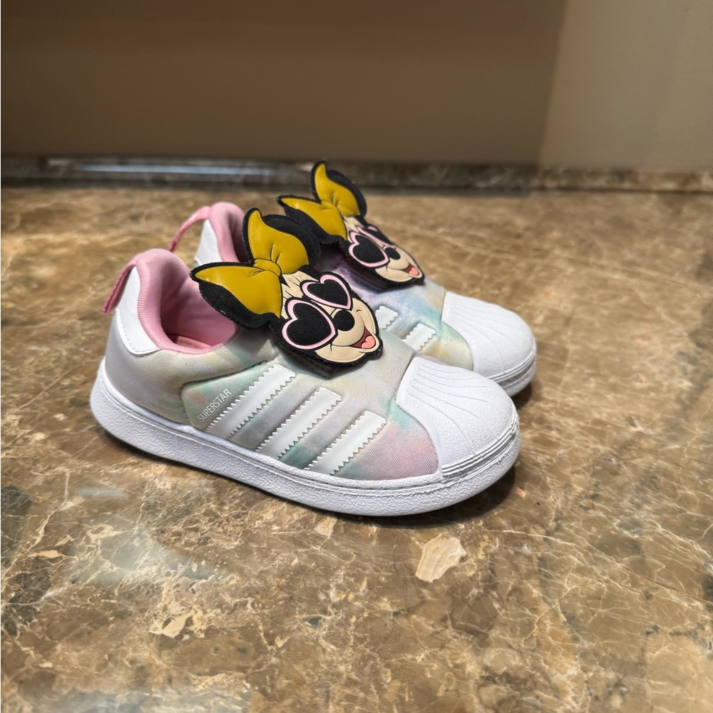 adidas Kids Sneakers with Minnie Mouse - White and Gold - Picture 7 of 7